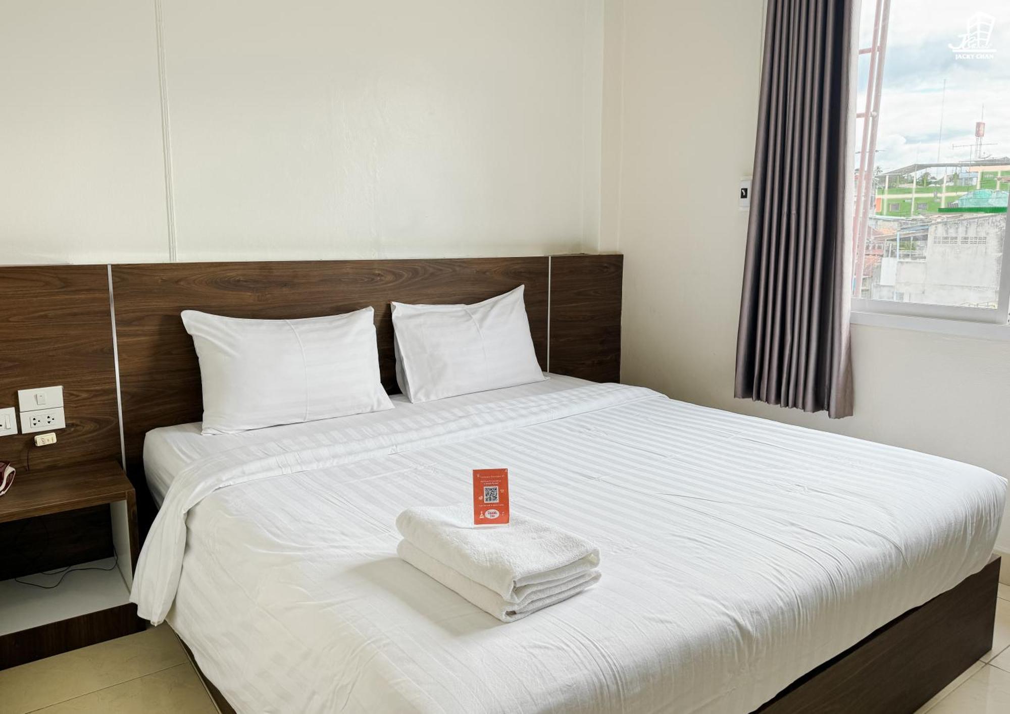 Jacky Chan Hotel Betong Buitenkant foto